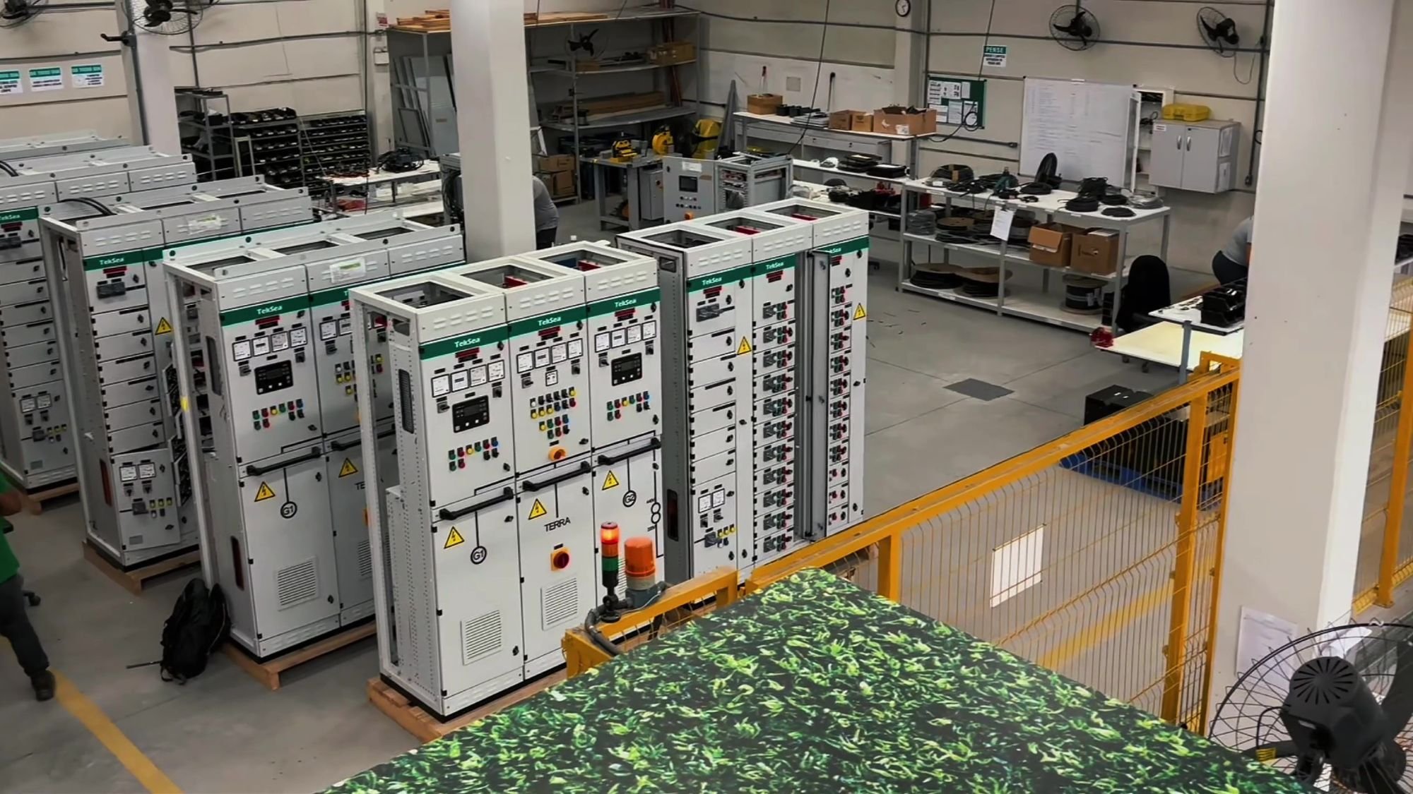 1031 1 frame at 1m48s